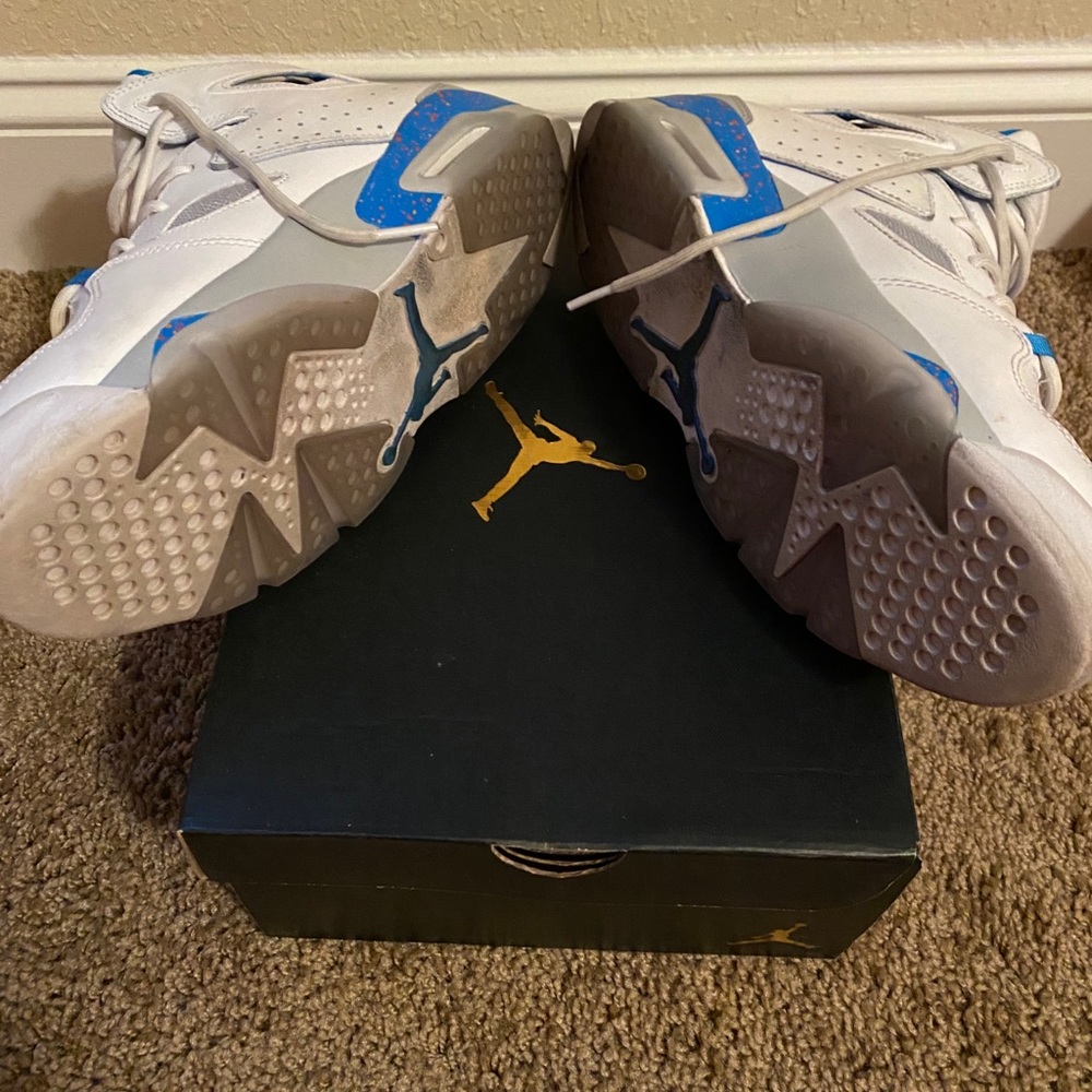 Shoes - Picture 2 of 2